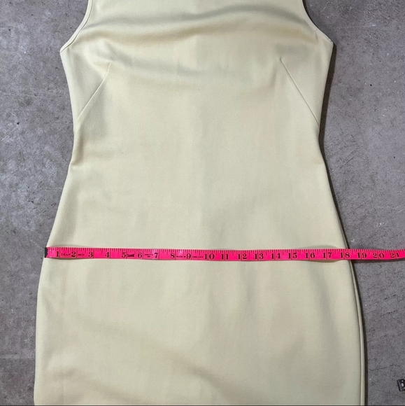 Aritzia Babaton Sleek Midi Yellow Dress, Size 10 - Picture 10 of 12